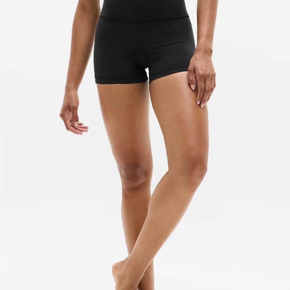 Athleta Ultra High Rise Elation Shortie shorts